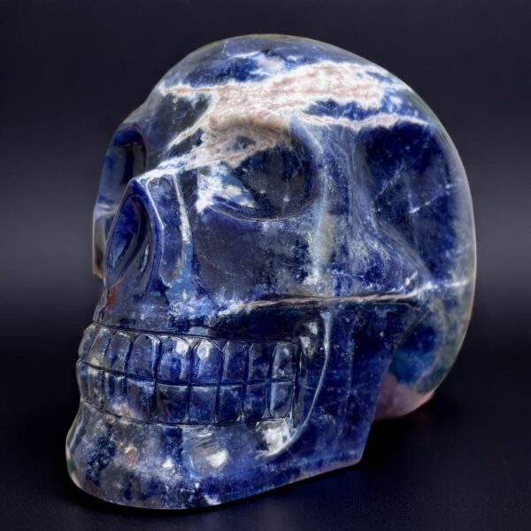 Large sodalite skull by Walmere