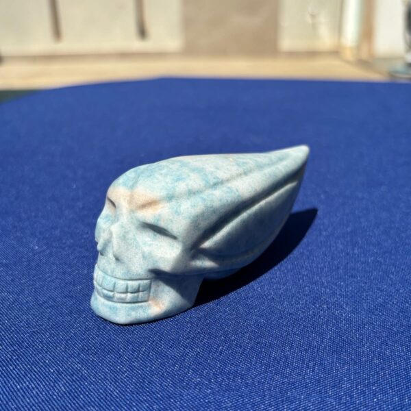 IMG_4758.jpeg Blue Trolleite Traveller Skull โ 11 cm Hand-Carved