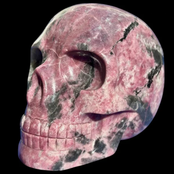 Large Rhodonite skull - 2.85 kg