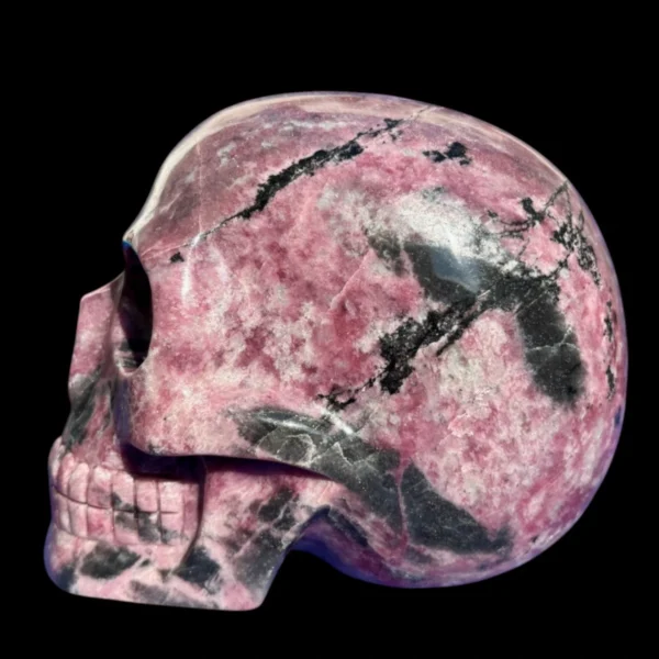 Large Rhodonite skull - 2.85 kg