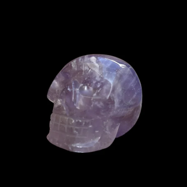 amethyst-skull-with-rainbows3.webp Amethyst Crystal Skull with Rainbows
