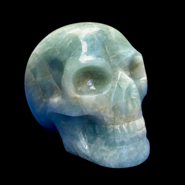 aquamarine-skull-walmere2-1.webp Aquamarine Crystal Skull โ 0.96 kg