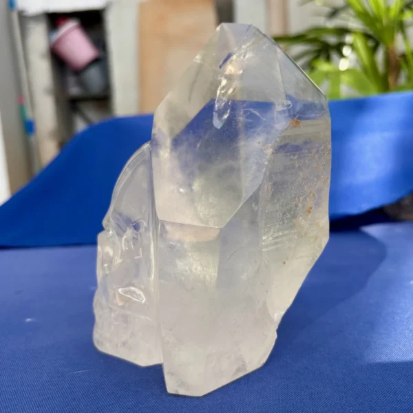 large-clear-quartz-crystal-skull-natural-point7.webp Large Clear Quartz Crystal Skull on Natural Point
