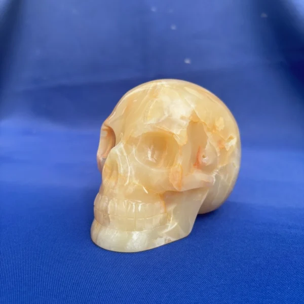Yellow Onyx Skull – 1.1 kg