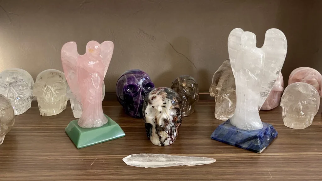 Crystal Skull Meaning: What They Symbolize, And What Each Stone Means 1 Crystal skull meaning hero
